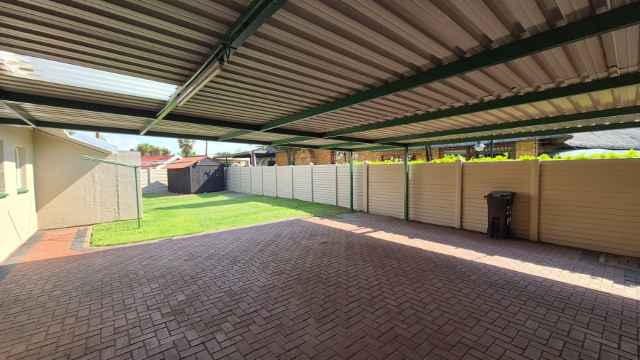 3 Bedroom Property for Sale in Vaalpark Free State